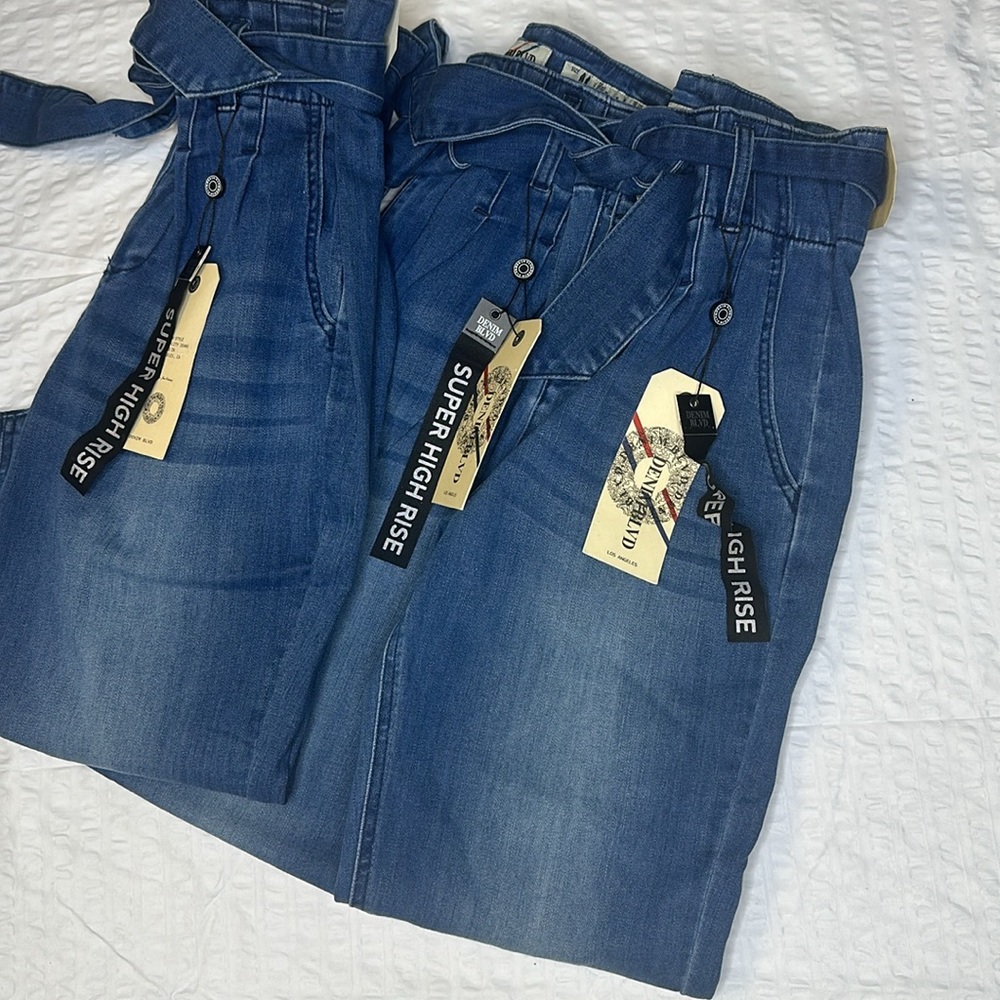 DENIM BLVD Jeans Size 9